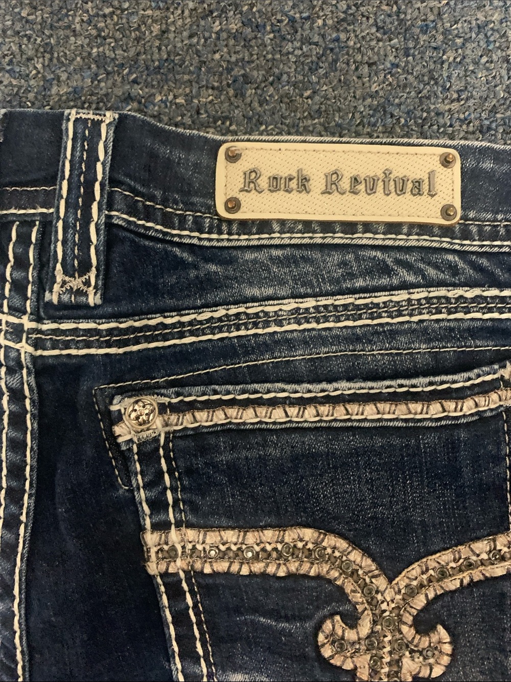 Rock Revival Bermuda Nancy Indigo Denim Shorts with Contrast Stitching Size 36 - Picture 8 of 8